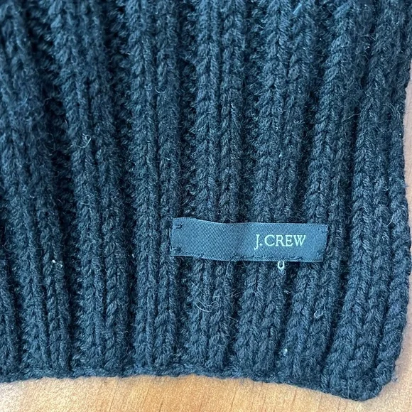 J Crew 72” Cable Knit Scarf - Picture 4 of 6